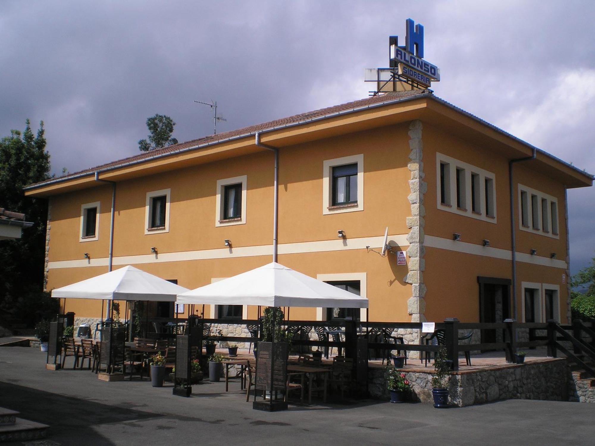 Hotel Alonso Llanes Exterior foto