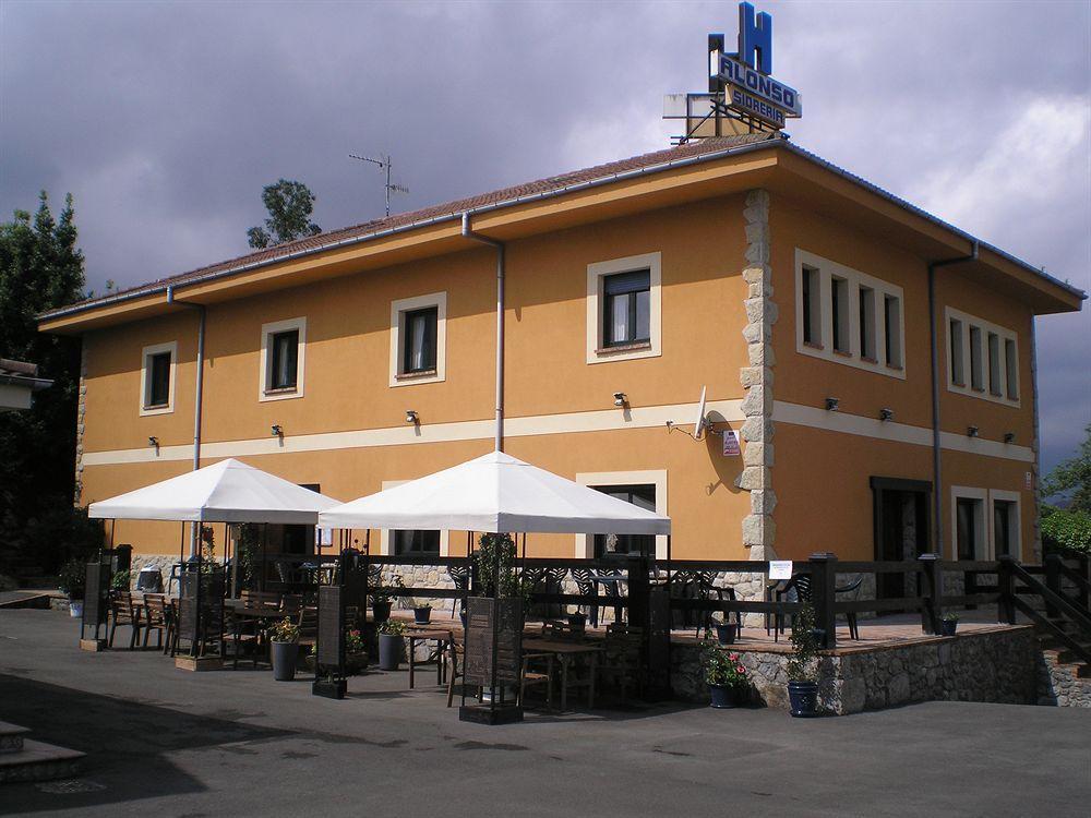 Hotel Alonso Llanes Exterior foto