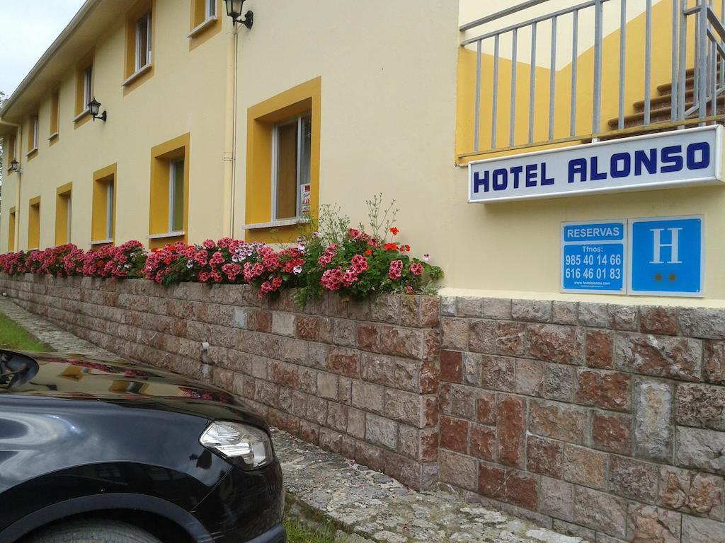 Hotel Alonso Llanes Exterior foto